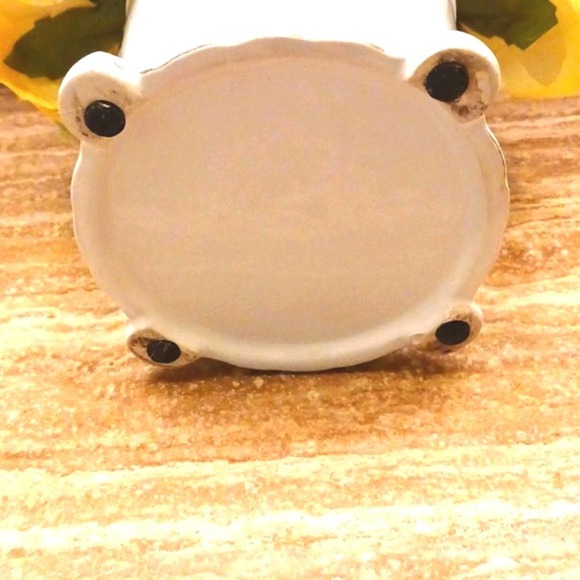 Luxury Home Decor Silk Roses & Aeoniums in White Base Floral Arrangement - Picture 10 of 14